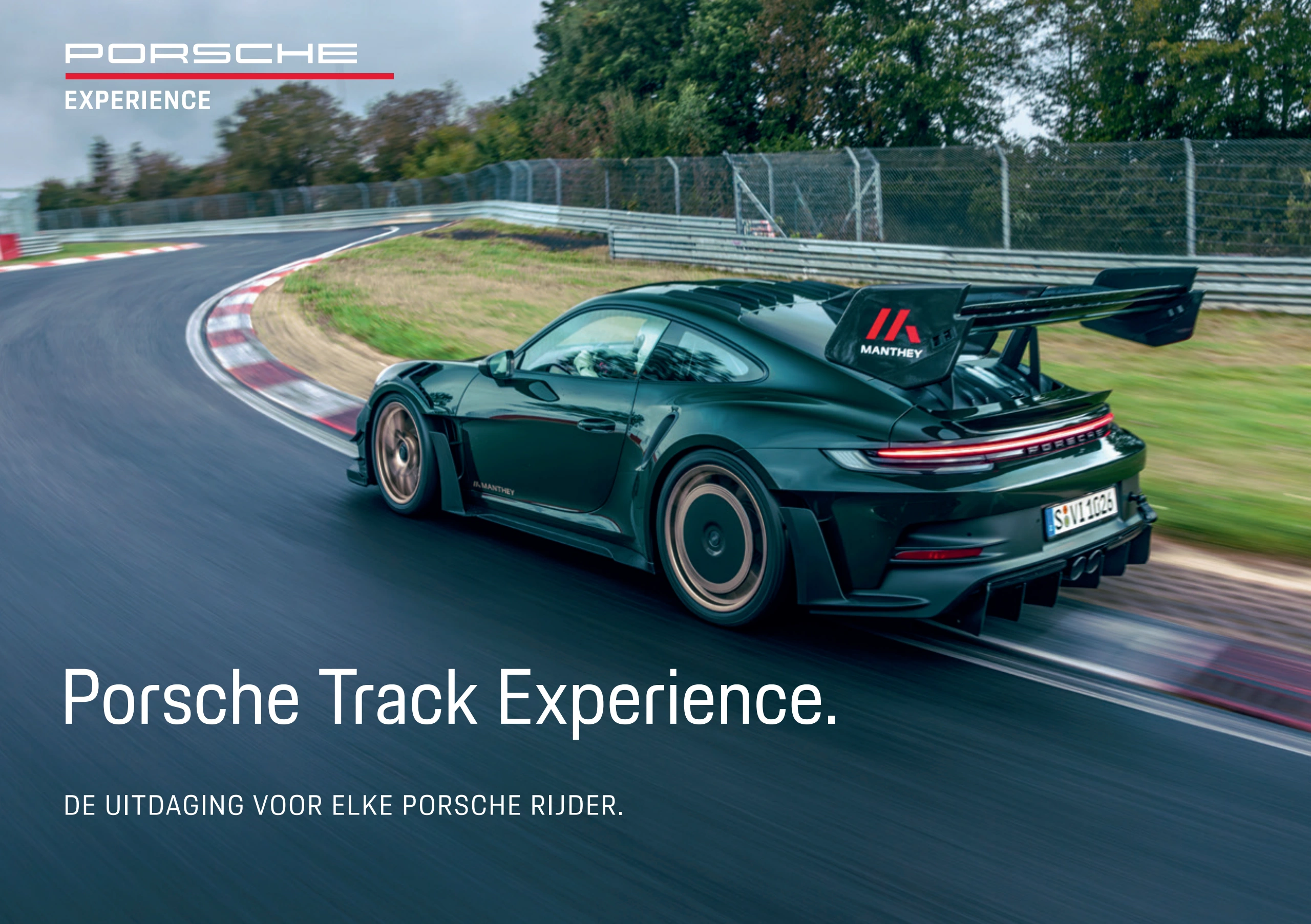 Porsche Track Experience 2026-flyer met Porsche op het circuit